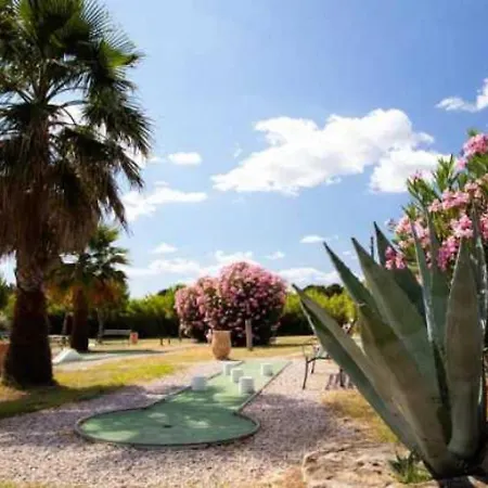 אתר קמפינג Camping 4 Etoiles - Piscine - Eecheb Castelnau-de-Guers